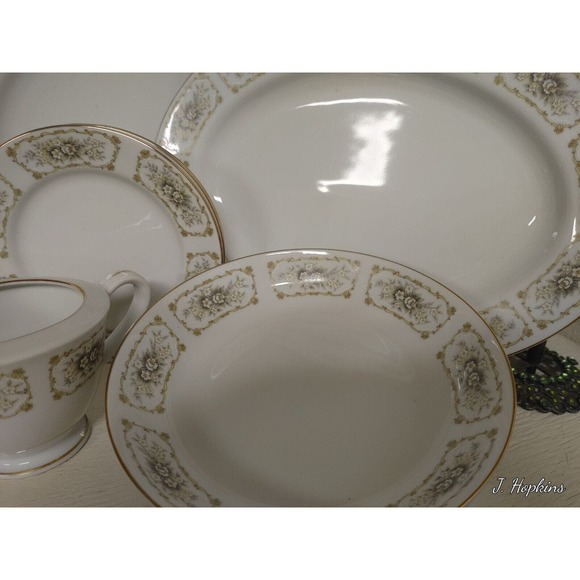 Fine China Happy Home Set Of 12 - Picture 2 of 13